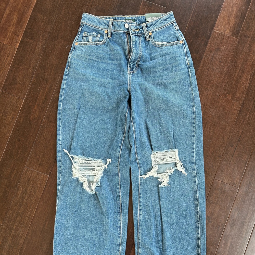 Wild Fable baggy Jeans. Size 2. Never Worn.
